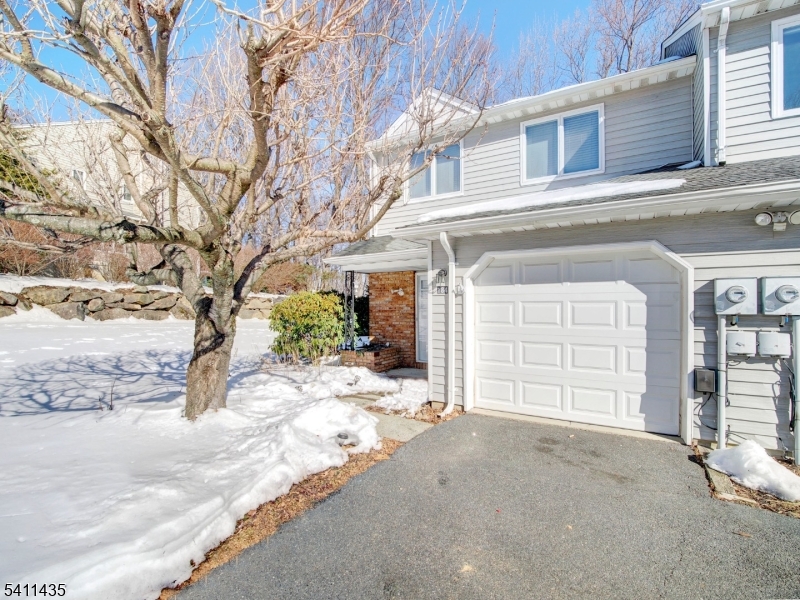184 Patriots Road Morris Plains, NJ 07950 - Photo 1 of 24