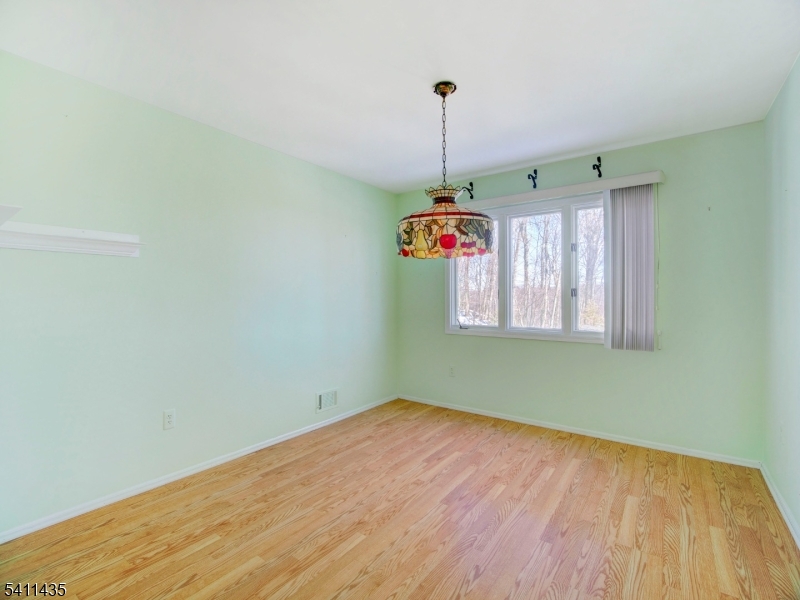 184 Patriots Road Morris Plains, NJ 07950 - Photo 12 of 24