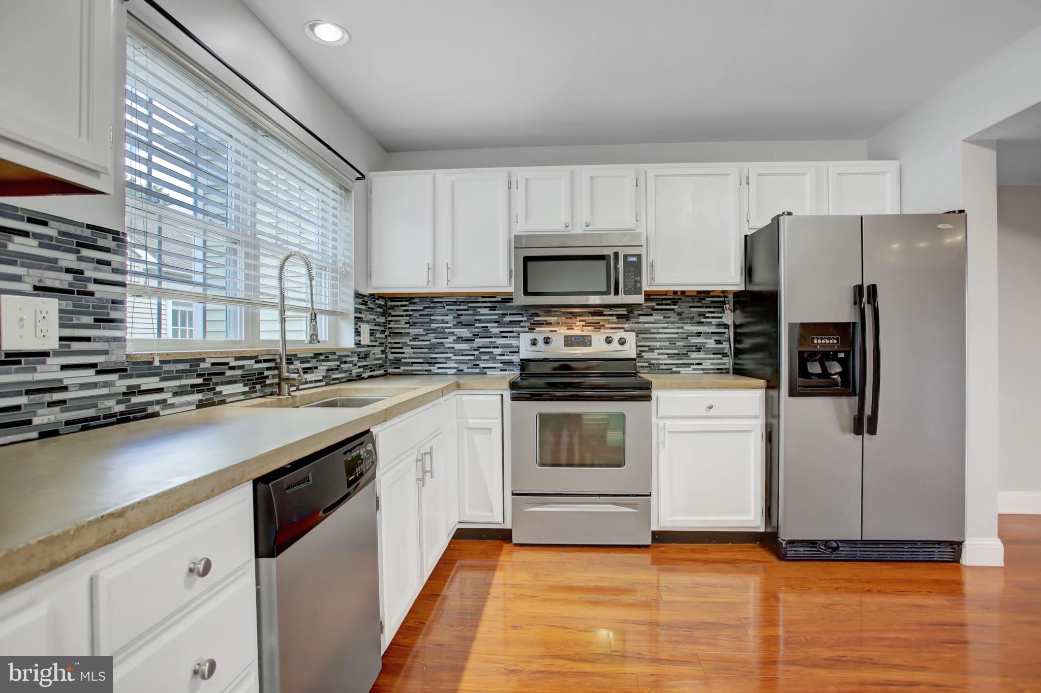 2132 Wexford Road Palmyra, PA 17078 - Photo 5 of 27 Gallery Image 5