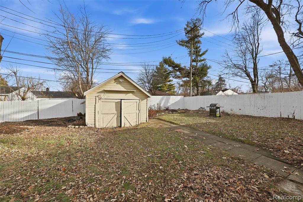 2146 Martin Road Ferndale, MI 48220 - Photo 26 of 30 Gallery Image 26