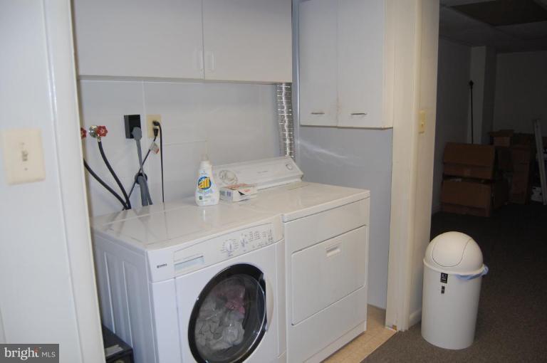 2304 Fox Fire Court Reston, VA 20191 - Photo 26 of 27 Laundry Area 1