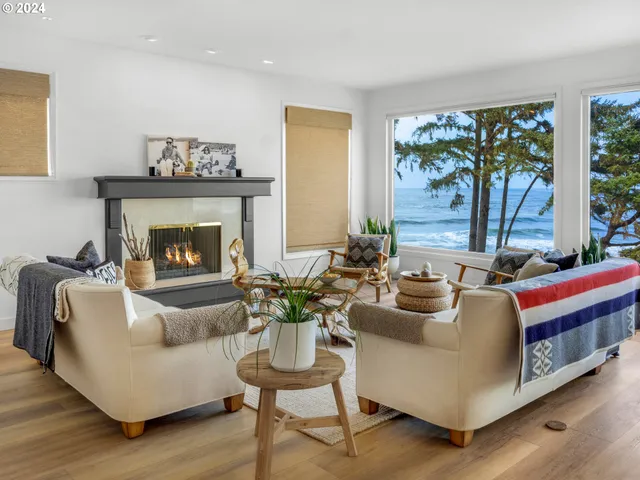 $2,495,000 | 3282 Sunset Boulevard, Seaside, OR 97138