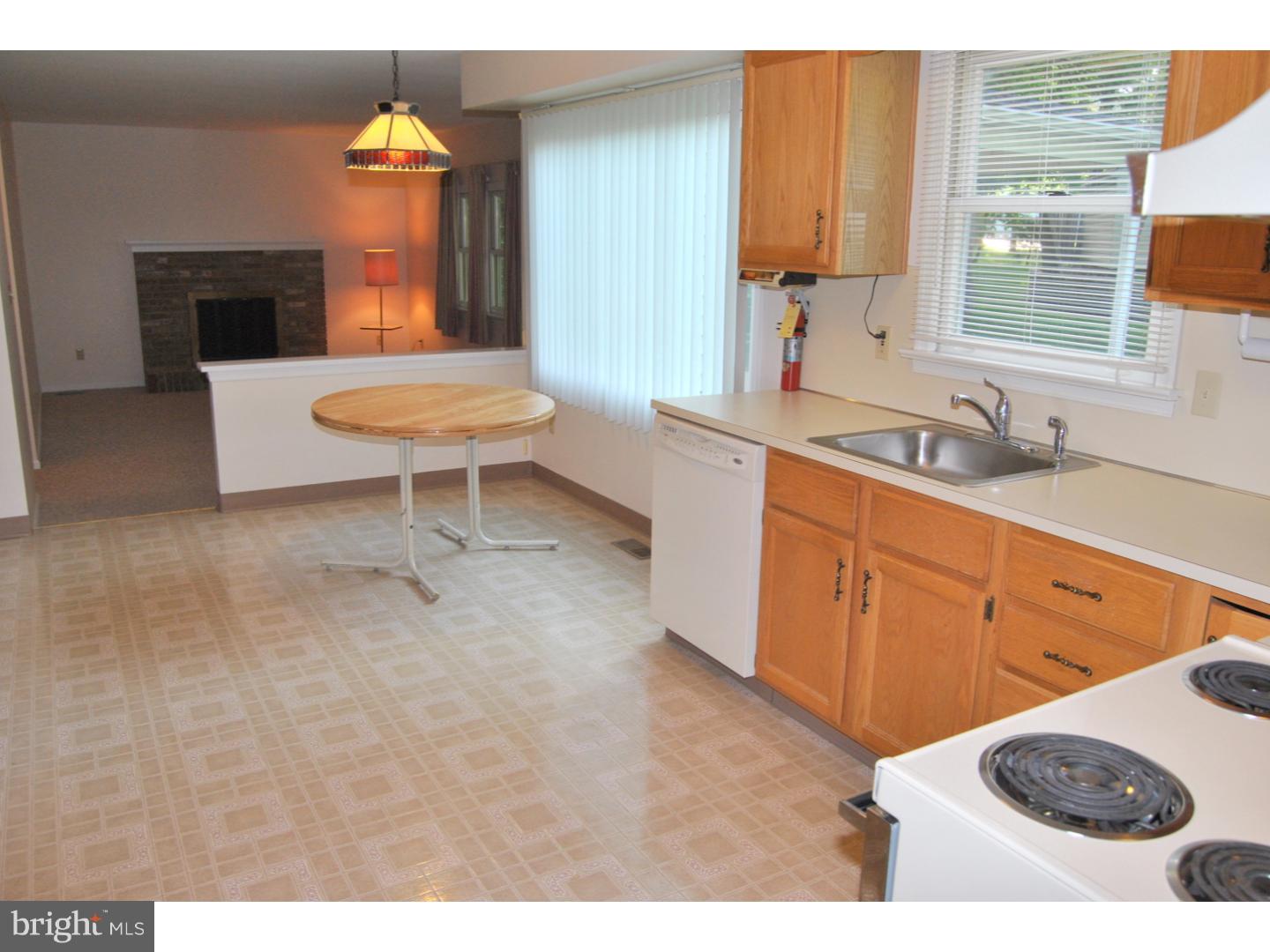 203 Knapp Road Lansdale, PA 19446 - Photo 14 of 24 Breakfast Room