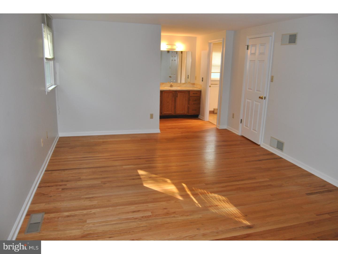 203 Knapp Road Lansdale, PA 19446 - Photo 17 of 24 Master Bedroom