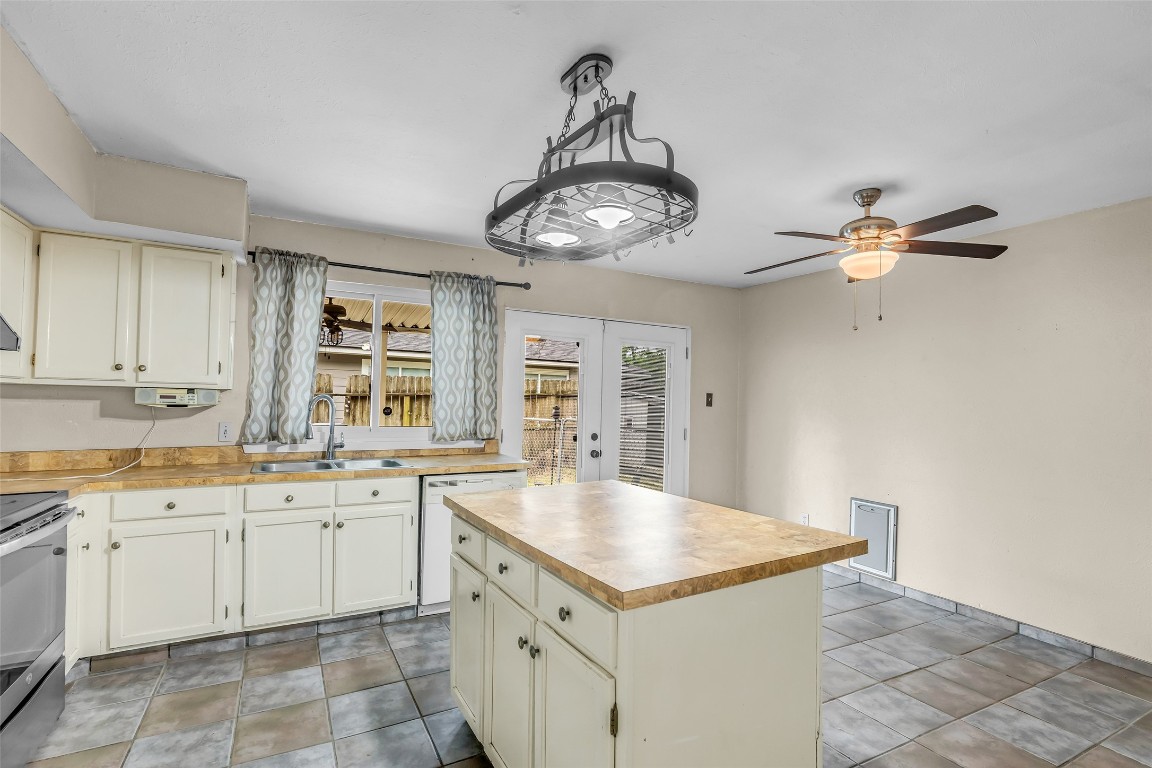 17031 Seven Pines Drive Spring, TX 77379 - Photo 15 of 28 Workable Counter Space and Island