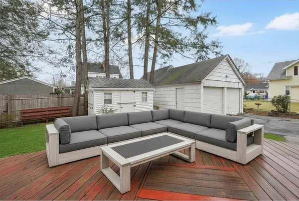 $359,900 | 16 Fenimore Boulevard, Springfield, MA 01108