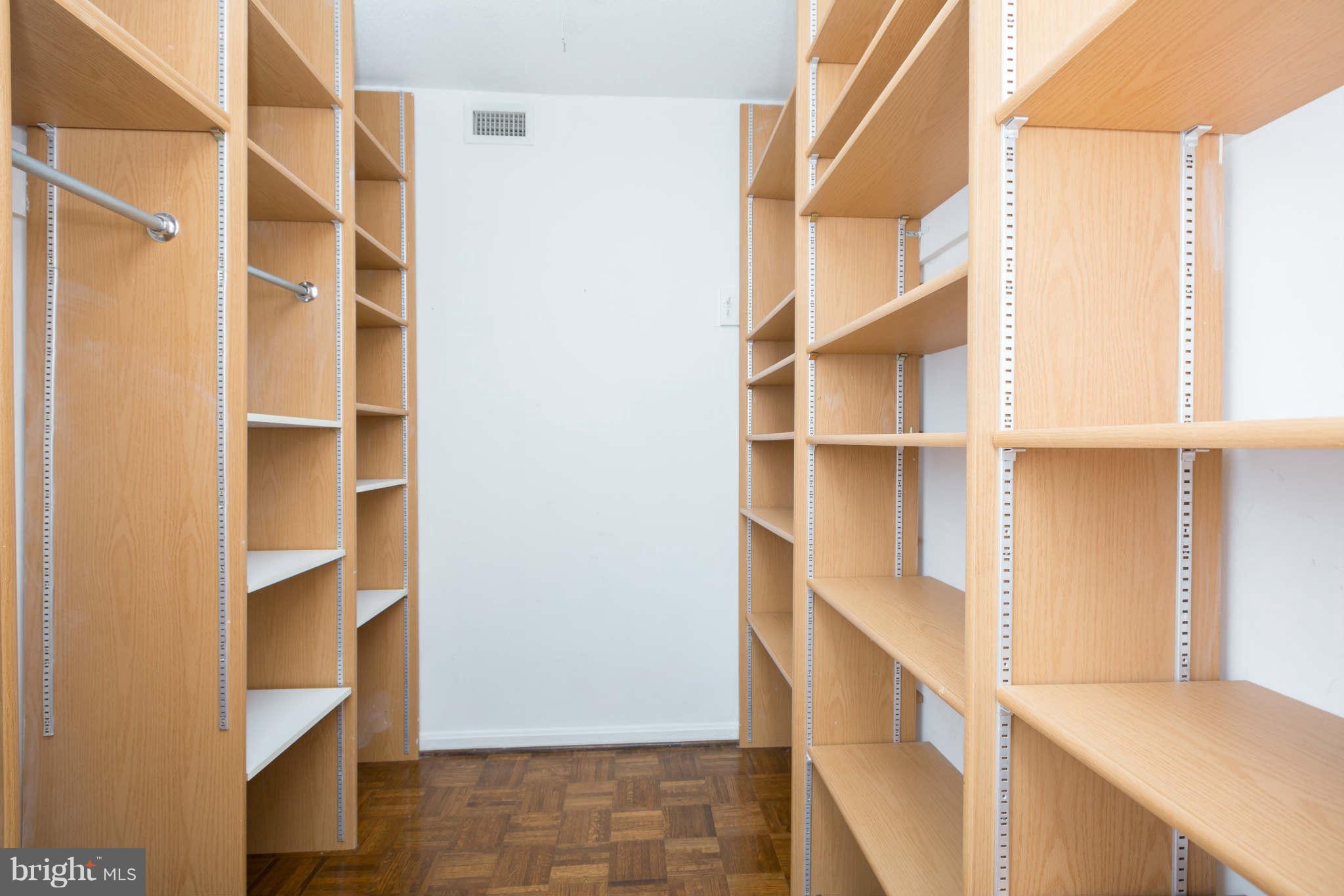1015 33rd Street Northwest, Unit 809 Washington, DC 20007 - Photo 11 of 21 Interior (General)