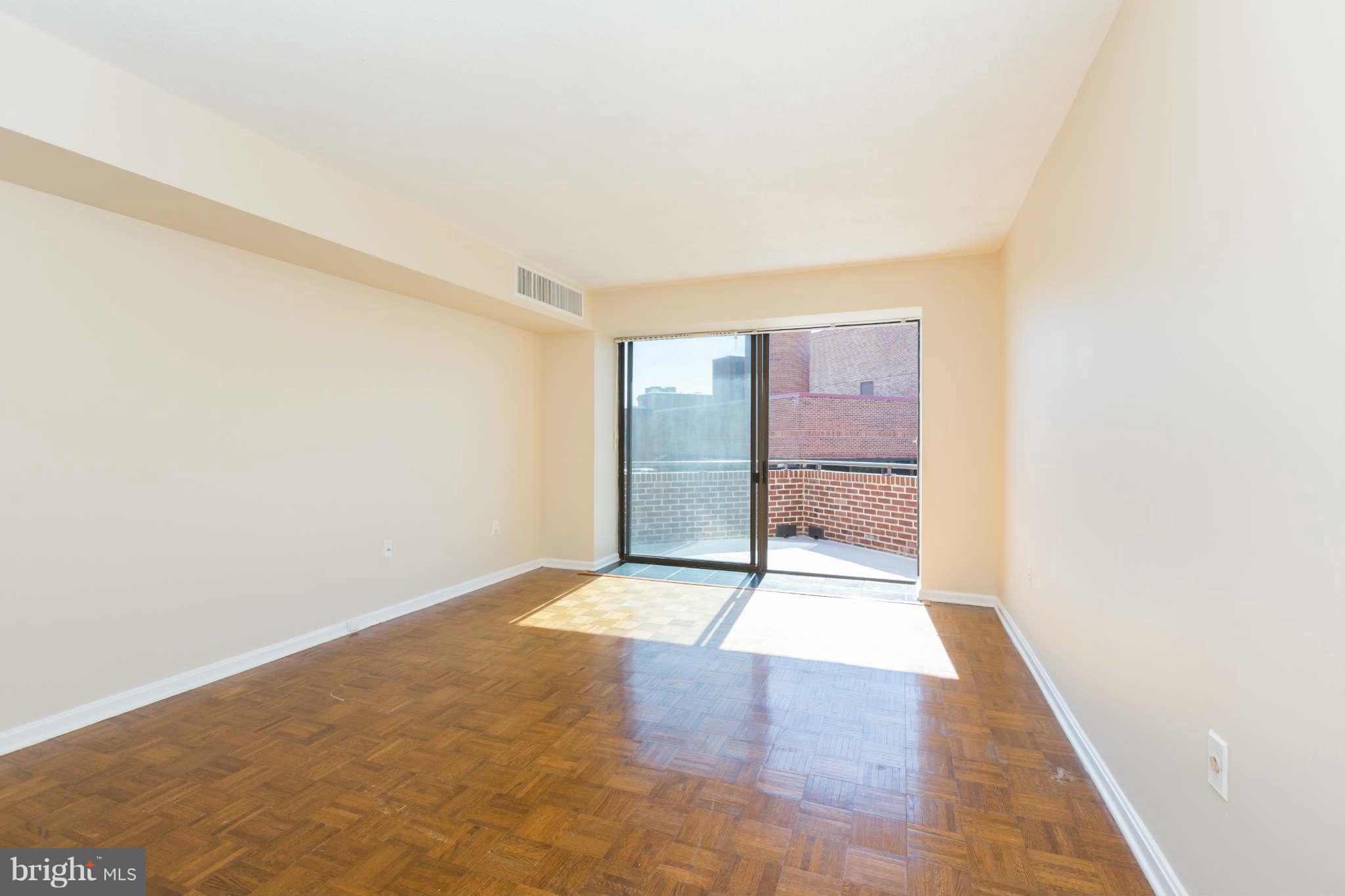 1015 33rd Street Northwest, Unit 809 Washington, DC 20007 - Photo 10 of 21 Bedroom (Master)