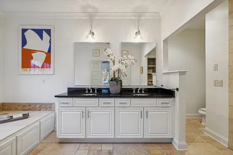 $1,200,000 | 1208 Linden Avenue, Unit A, Nashville, TN 37212