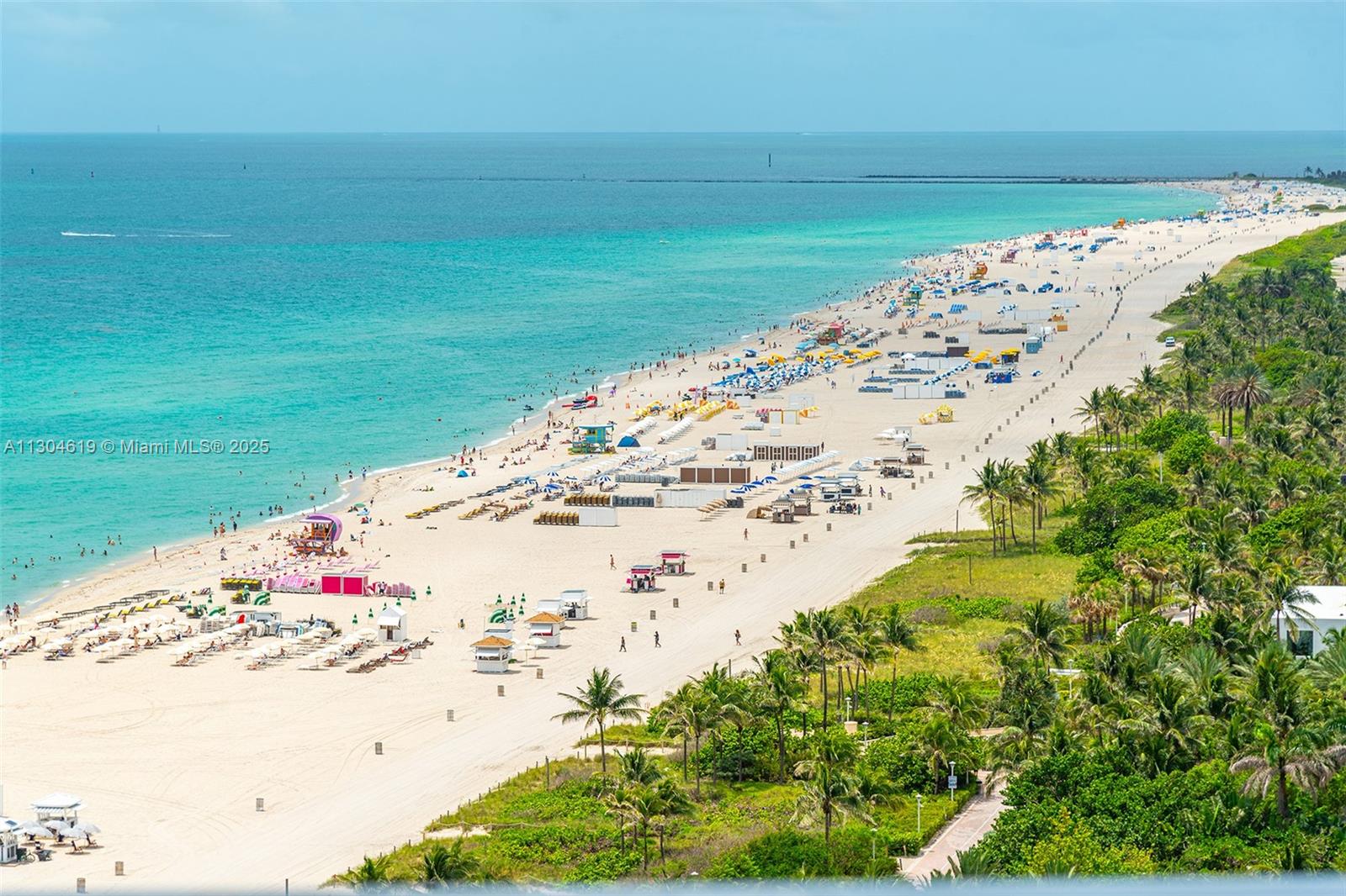 2201 Collins Avenue, Unit 1926/PH Miami Beach, FL 33139 - Photo 38 of 47 a view of an ocean beach