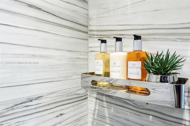 $20,000 | 2201 Collins Avenue, Unit 1926/PH, Miami Beach, FL 33139