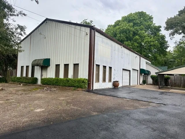 $205,000 | 2209-2211 East Old Highway 80, White Oak, TX 75693