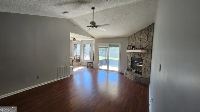 $1,800 | 113 Almond Circle, Kingsland, GA 31548