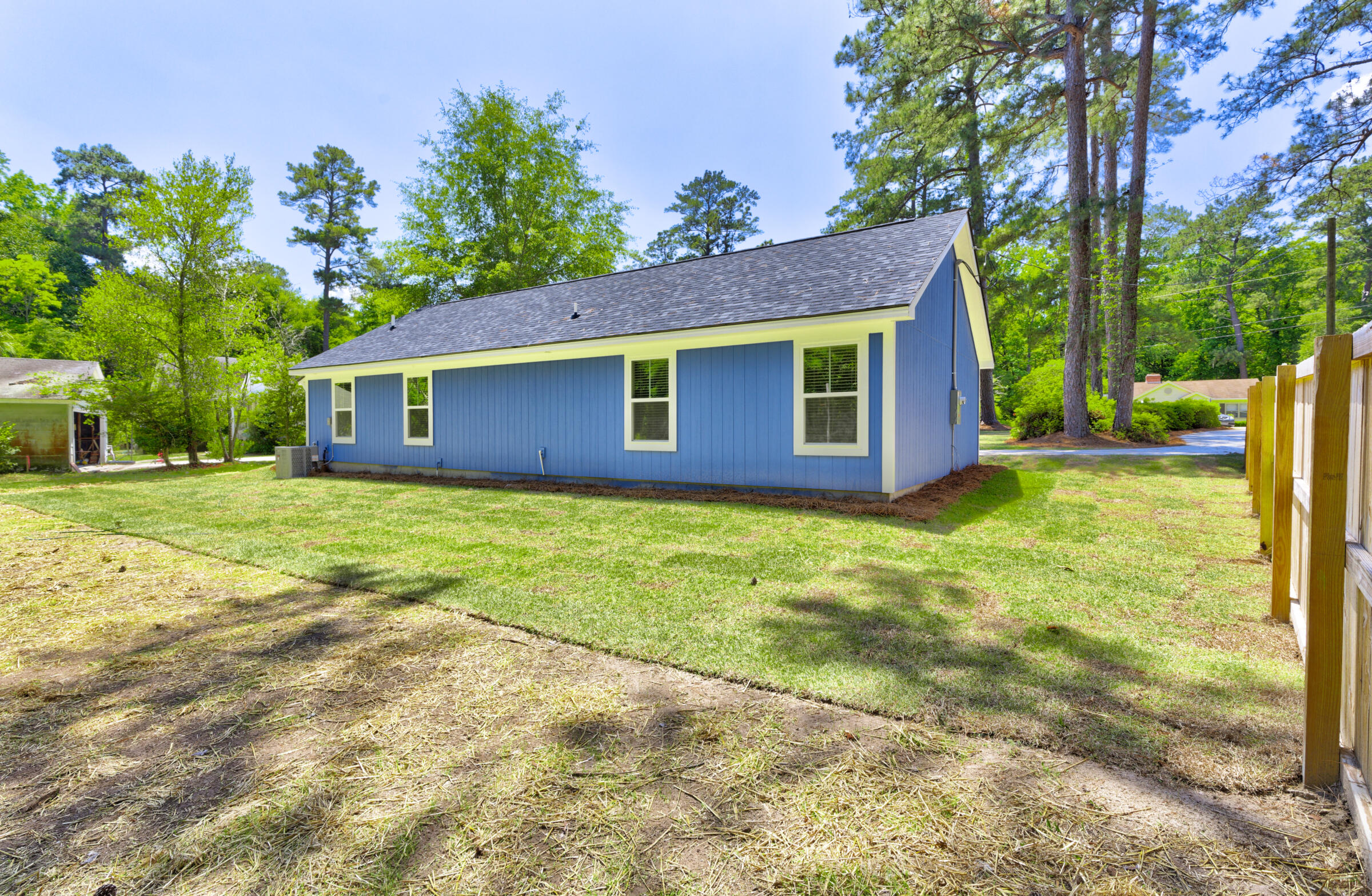 207 Woodlawn Street Walterboro, SC 29488 - Photo 11 of 41 _MG_7004_DxO_5_DxO_6_DxO_7_DxO_8_DxO_Bal