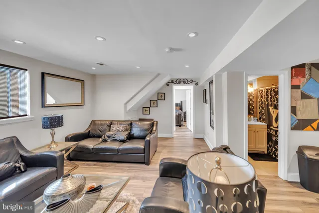 $465,000 | 6206 Clinton Way, Clinton, MD 20735