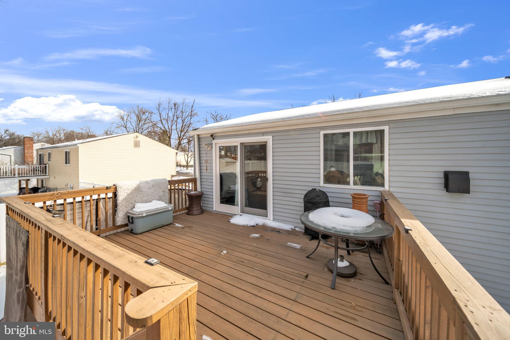 6206 Clinton Way Clinton, MD 20735 - Photo 24 of 31 Large and spacious deck.