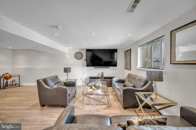 $465,000 | 6206 Clinton Way, Clinton, MD 20735