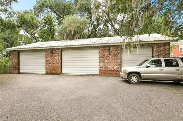 $1,200,000 | 1 Merlin Lane, Marrero, LA 70072