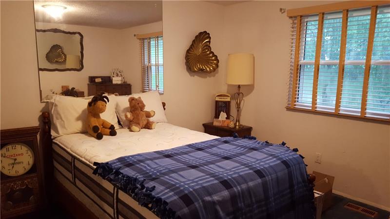 125 Crosslands Road Butler, PA 16002 - Photo 11 of 25