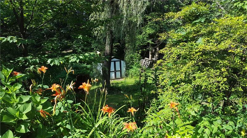 125 Crosslands Road Butler, PA 16002 - Photo 3 of 25