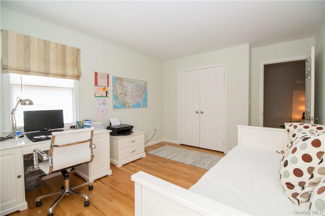 4 Dalphin Drive Rye, NY 10580 - Photo 19 of 24 Bedroom 2