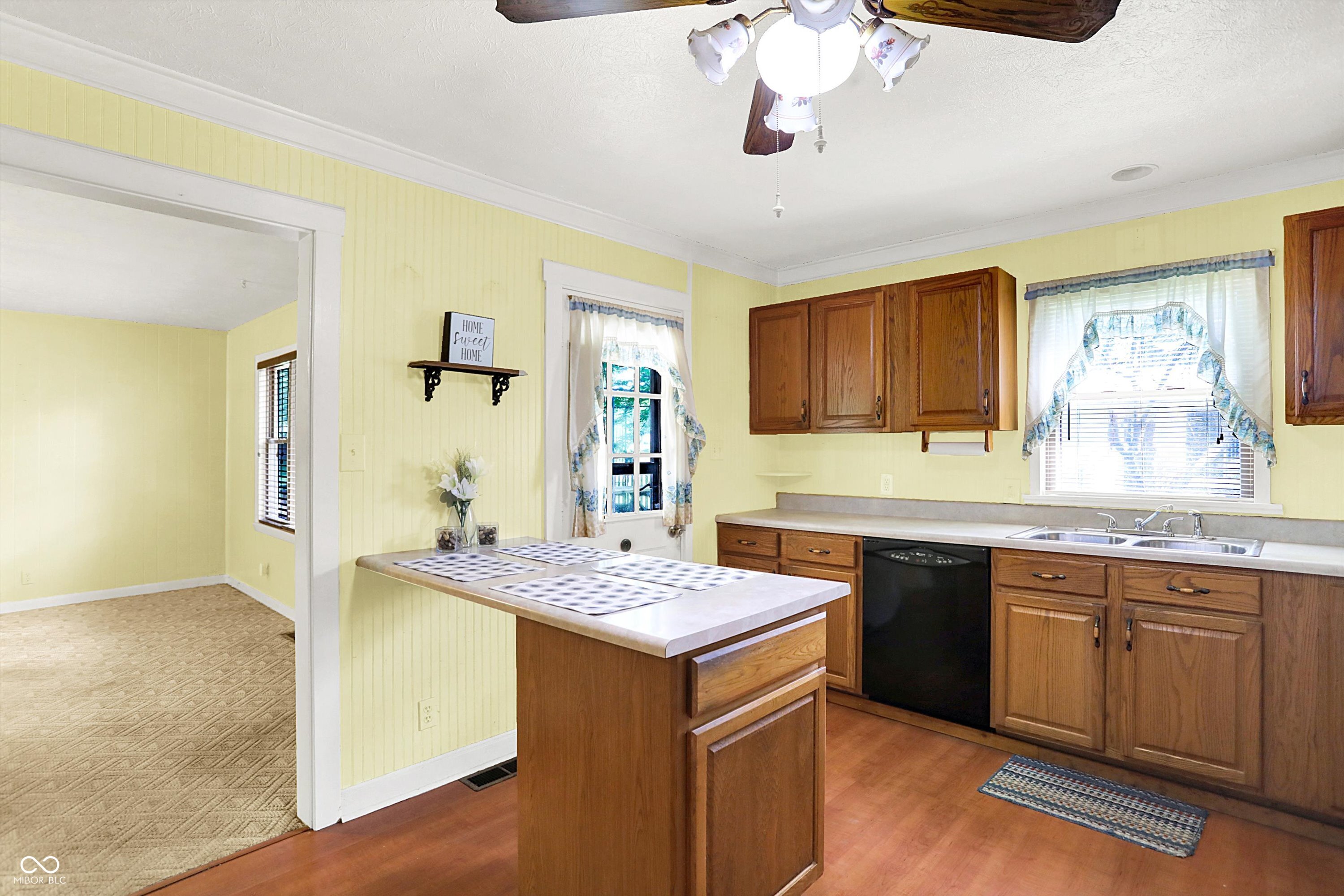 101 Heiny Road Indianapolis, IN 46217 - Photo 11 of 47