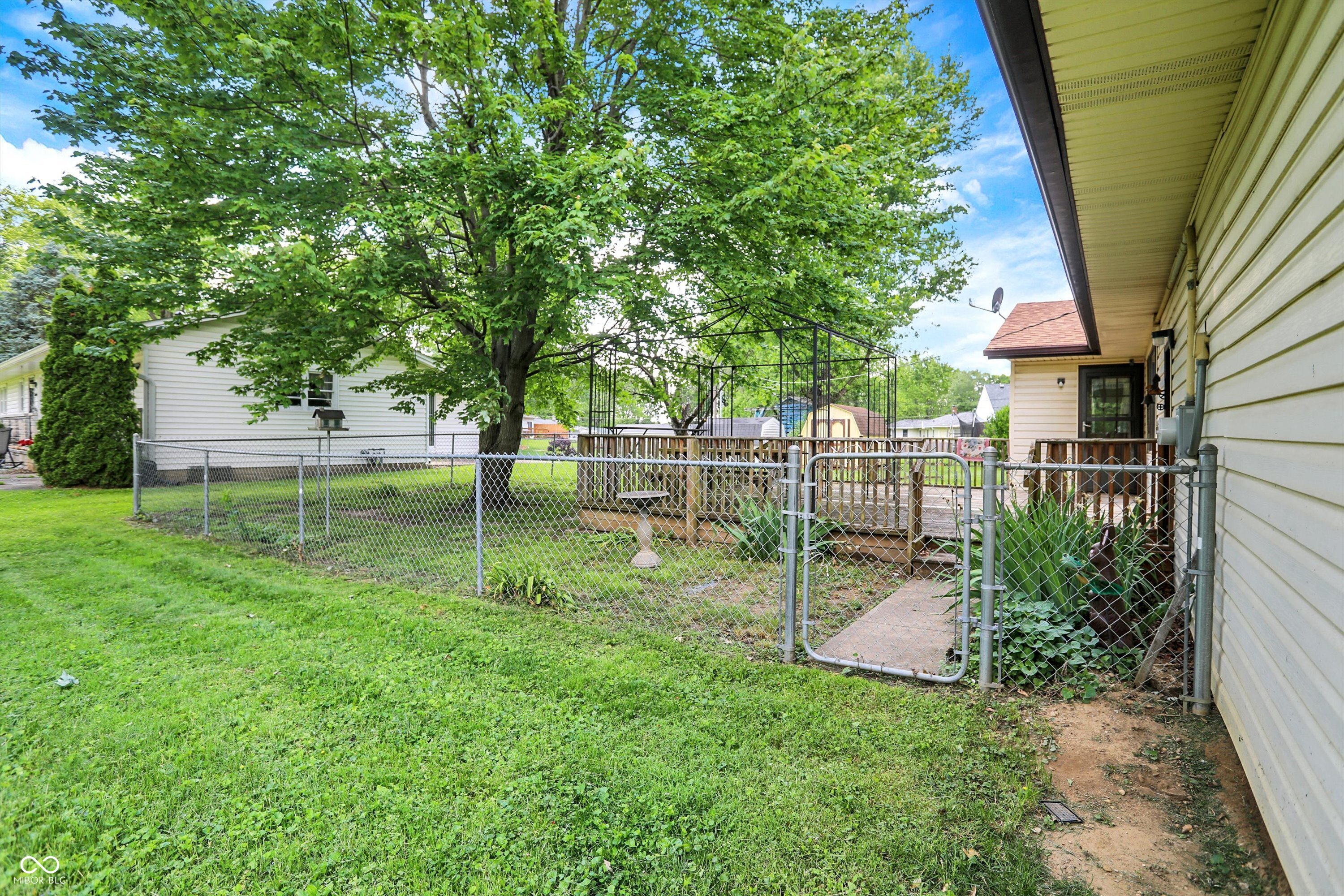 101 Heiny Road Indianapolis, IN 46217 - Photo 29 of 47