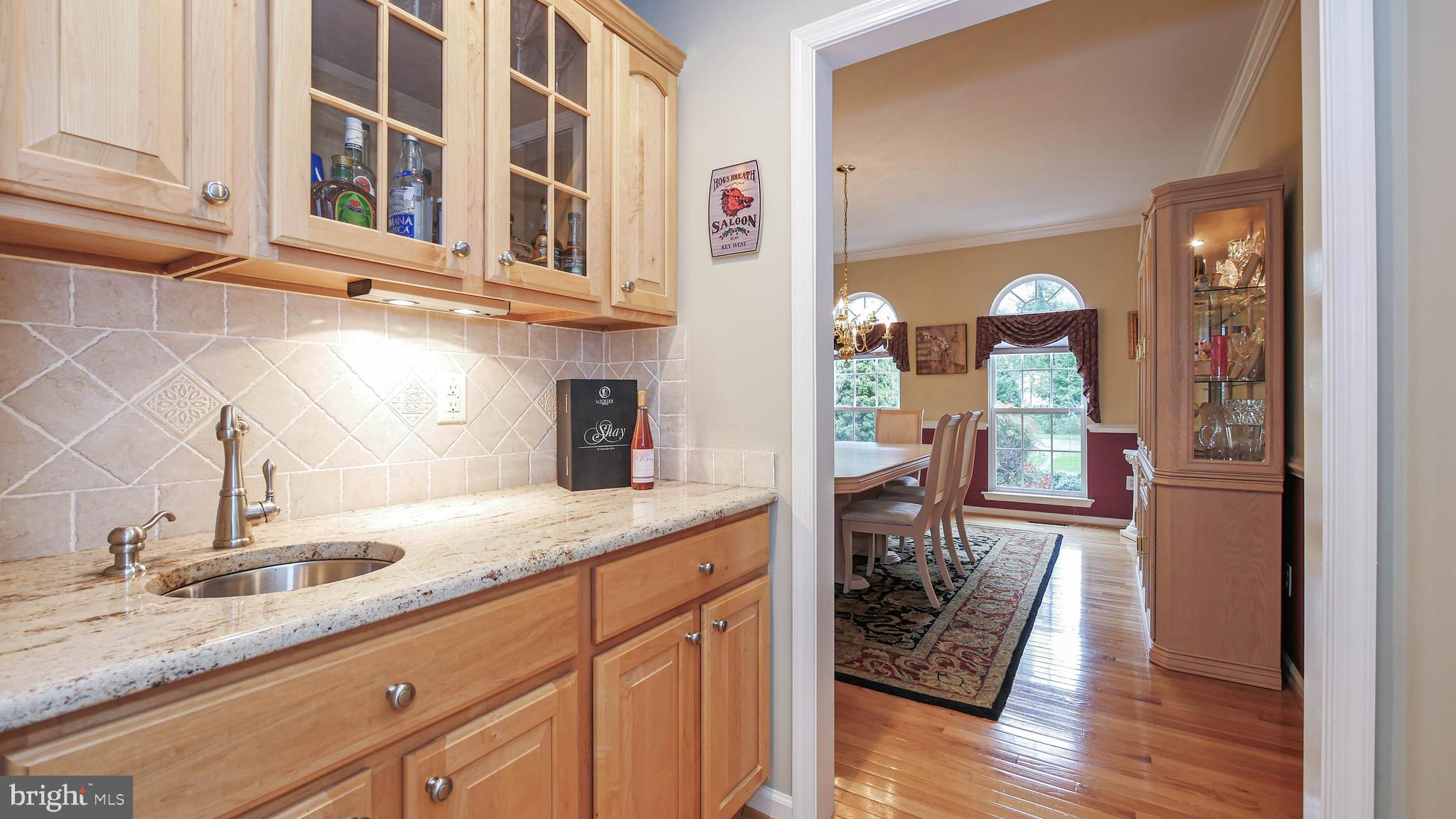 3 Bridgewater Road Farmingdale, NJ 07727 - Photo 34 of 65 Butlers pantry/Bar