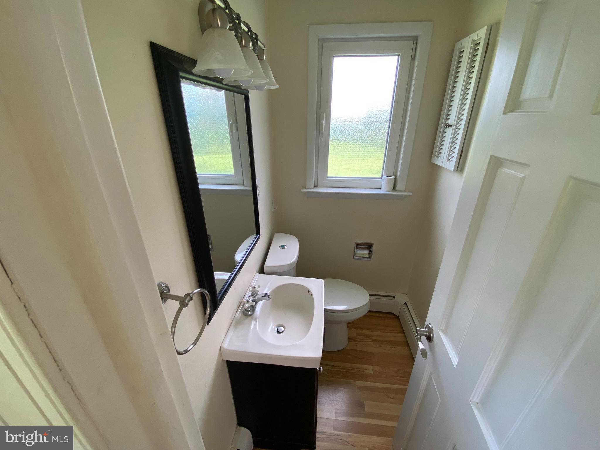 970 Eagle Road Newtown, PA 18940 - Photo 11 of 30 Half bathroom
