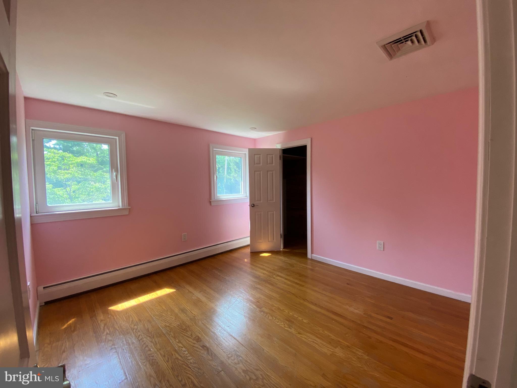 970 Eagle Road Newtown, PA 18940 - Photo 13 of 30 Front Bedroom
