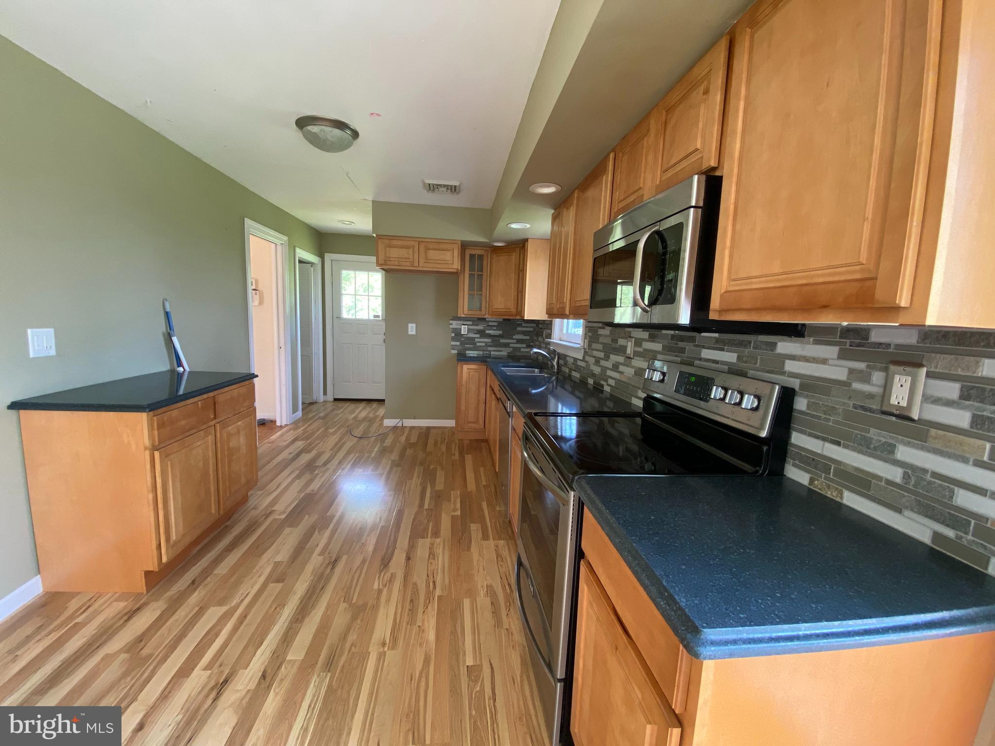 970 Eagle Road Newtown, PA 18940 - Photo 7 of 30 Kitchen