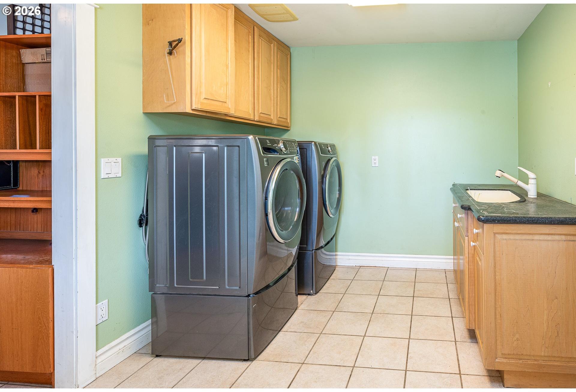 33195 Camas Swale Road Creswell, OR 97426 - Photo 14 of 46 Gallery Image 14