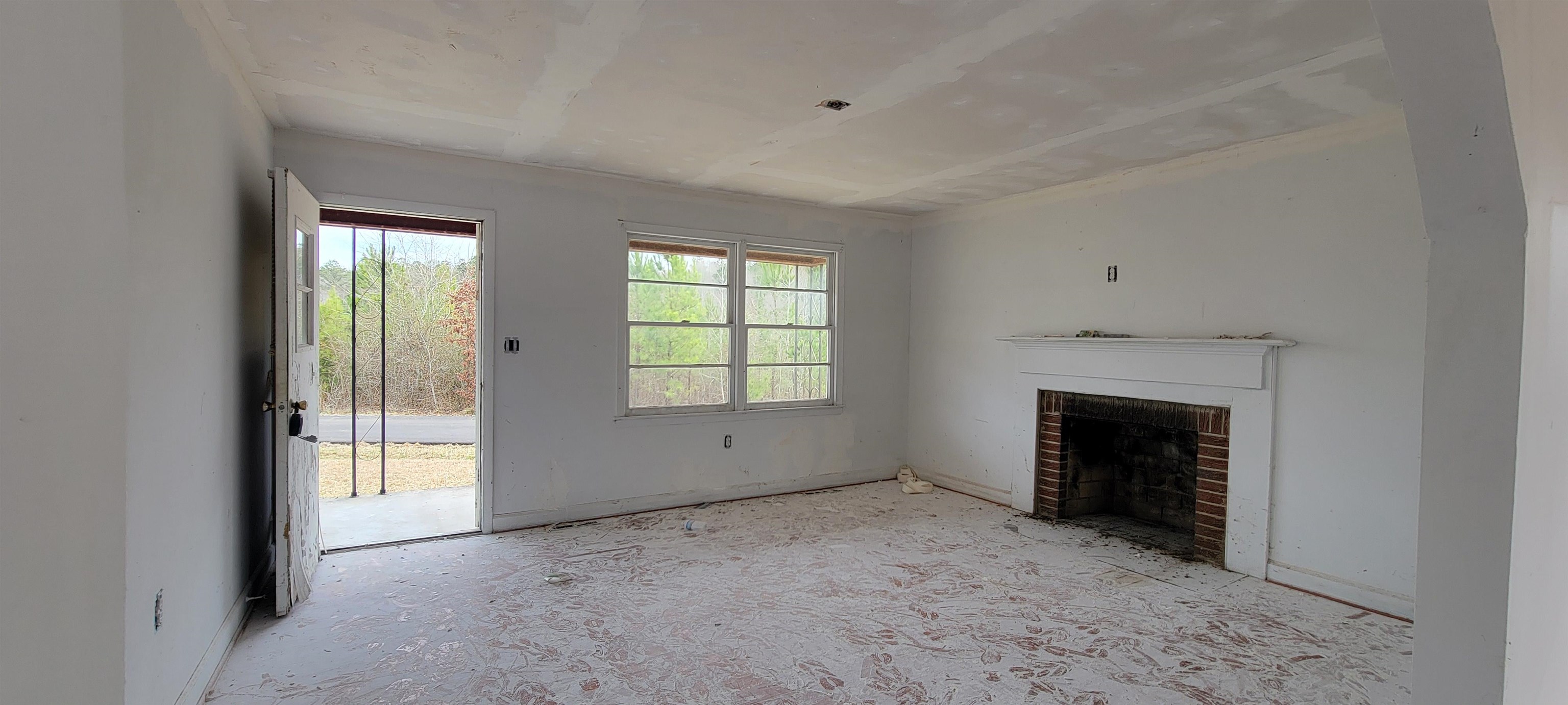 433 Williams Road Clinton, SC 29325 - Photo 13 of 22 Gallery Image 13