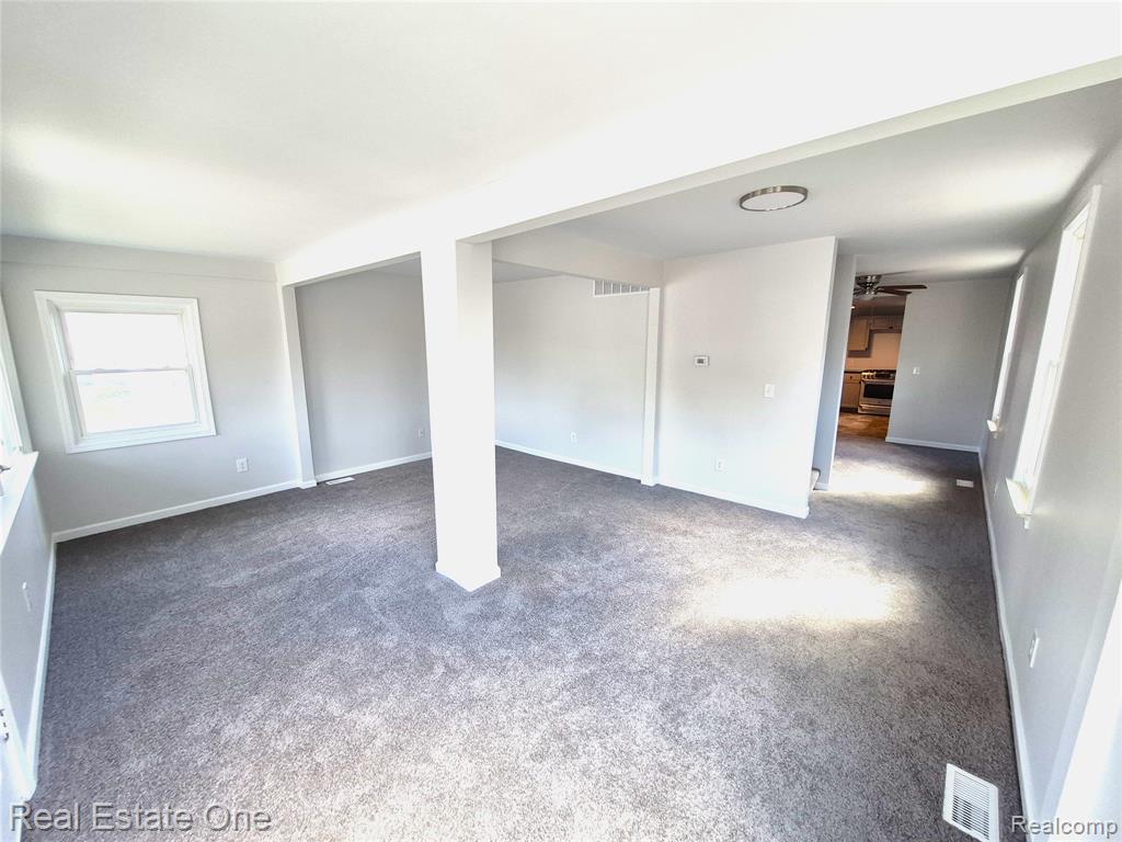 51 Elizabeth Street River Rouge, MI 48218 - Photo 4 of 33