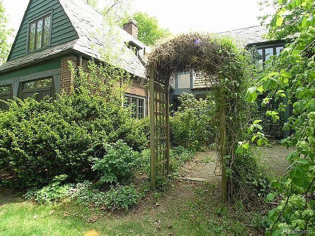 231 Concord Road Bloomfield Hills, MI 48304 - Photo 8 of 14 ARBOR