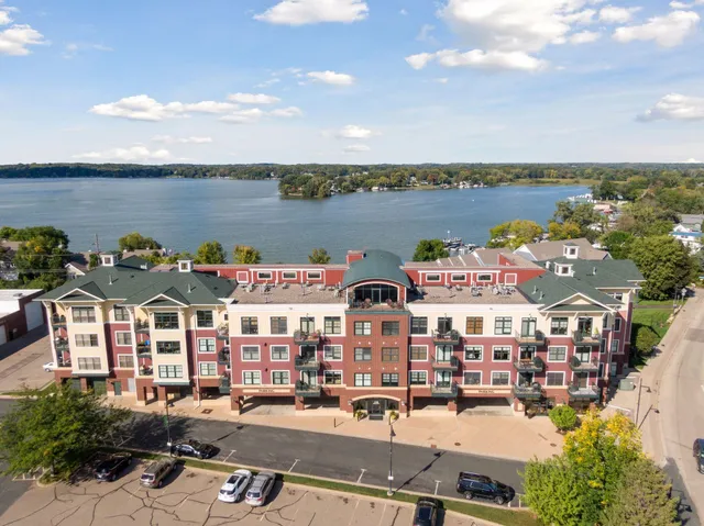 $439,900 | 4100 Spring Street, Unit 214, Spring Park, MN 55384