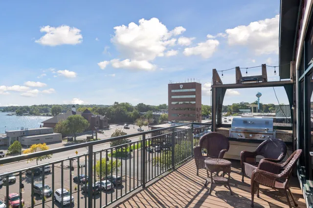 $439,900 | 4100 Spring Street, Unit 214, Spring Park, MN 55384