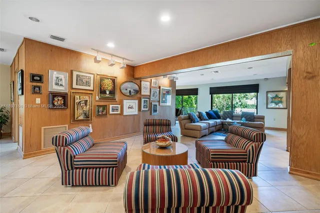 $2,897,500 | 1855 Daytonia Road, Miami Beach, FL 33141