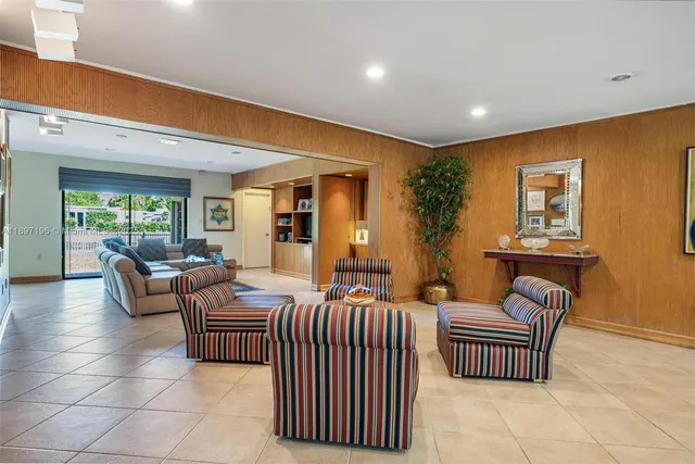 $2,897,500 | 1855 Daytonia Road, Miami Beach, FL 33141