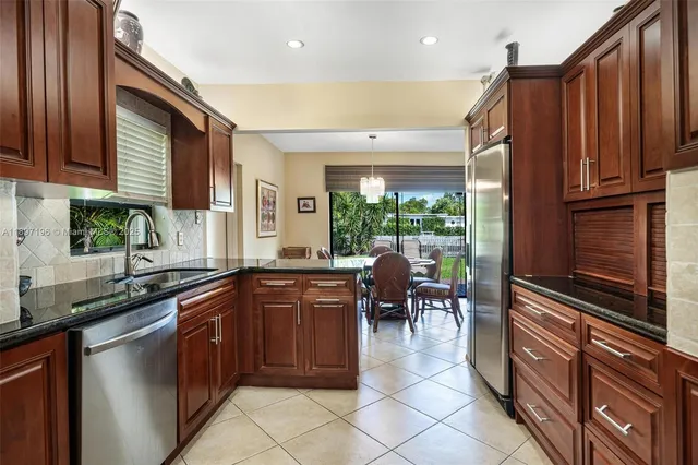 $2,897,500 | 1855 Daytonia Road, Miami Beach, FL 33141