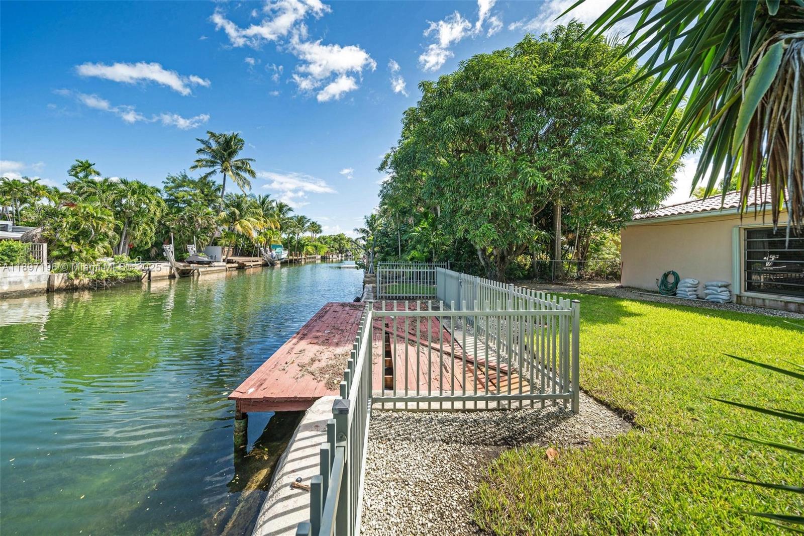 1855 Daytonia Road Miami Beach, FL 33141 - Photo 28 of 45