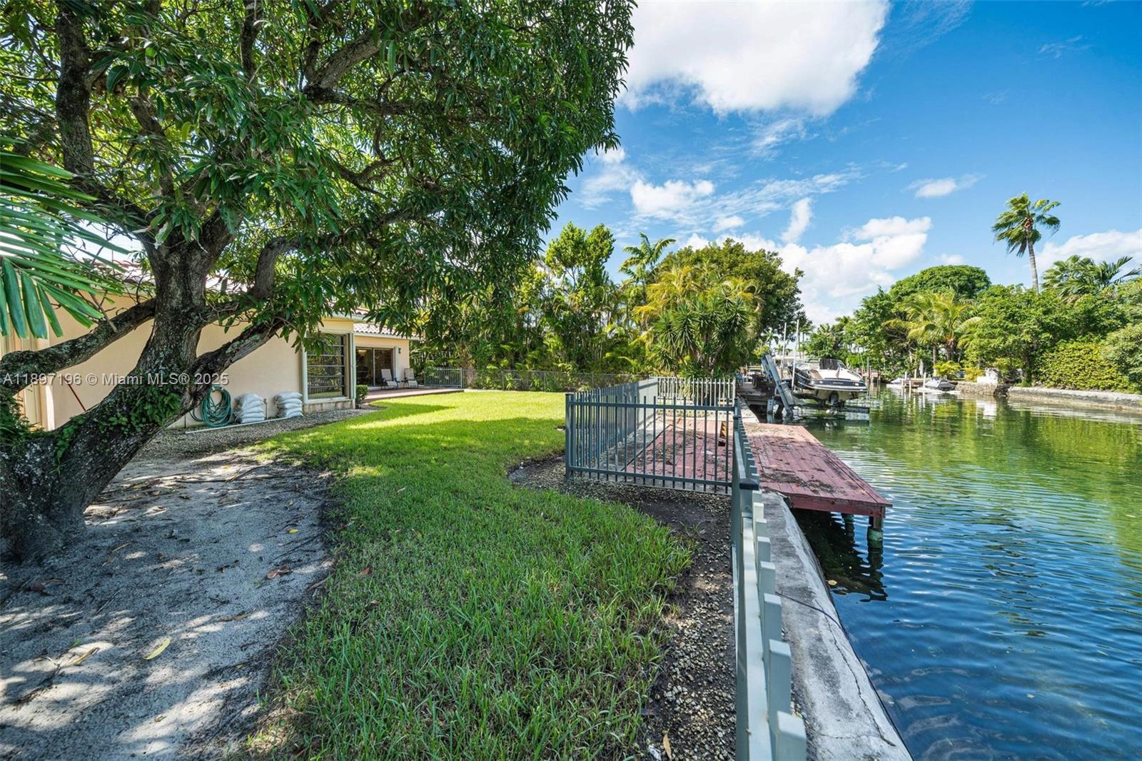 1855 Daytonia Road Miami Beach, FL 33141 - Photo 29 of 45