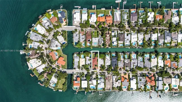 $2,897,500 | 1855 Daytonia Road, Miami Beach, FL 33141