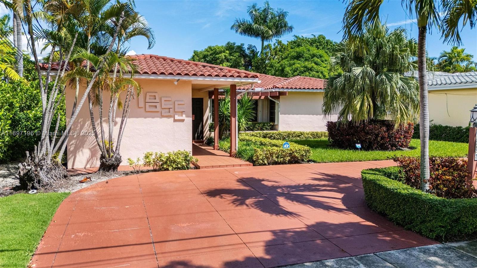 1855 Daytonia Road Miami Beach, FL 33141 - Photo 5 of 45