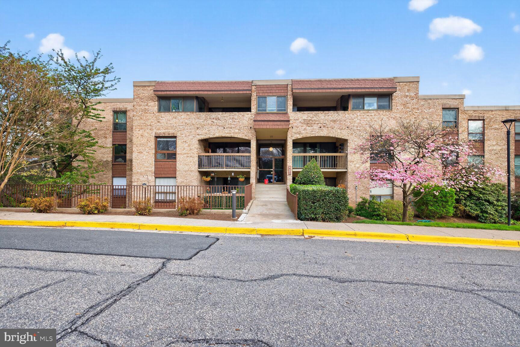 421 Christopher Avenue, Unit 2 Gaithersburg, MD 20879 - Photo 20 of 25 Front exterior