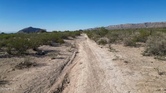 $39,000 | 7049 Spilsbury Road, El Paso, TX 79938