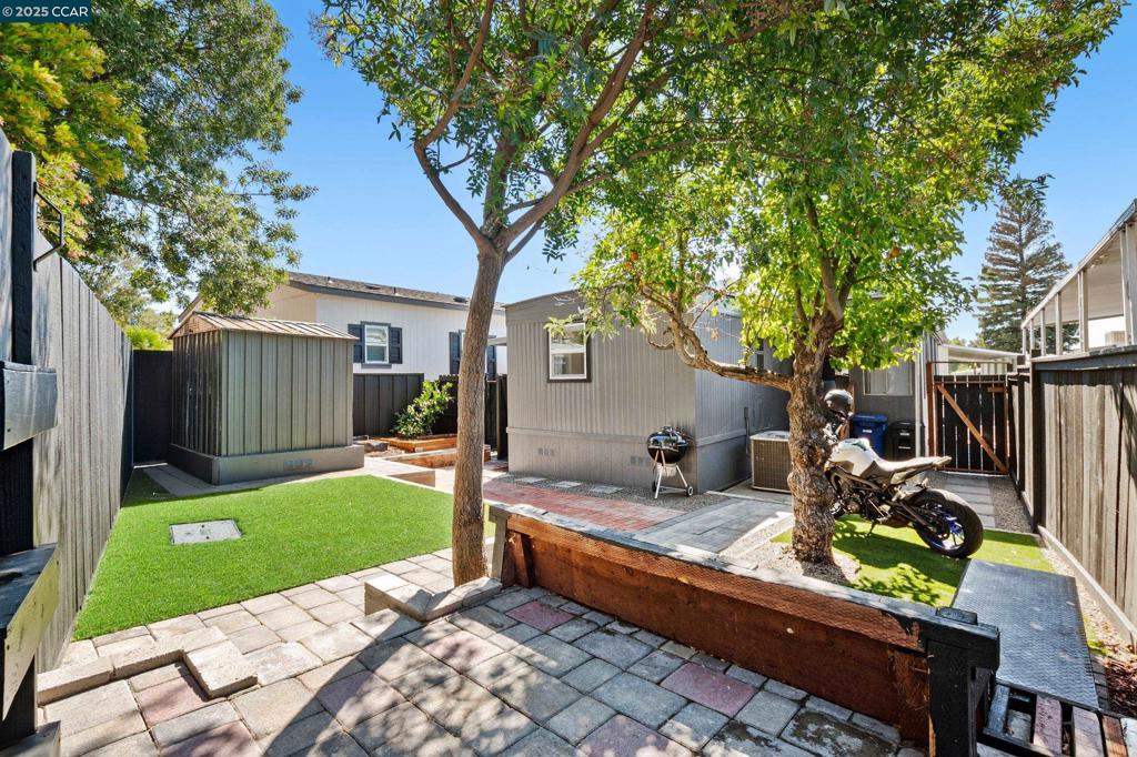 32 Galloway Drive Concord, CA 94518 - Photo 36 of 45