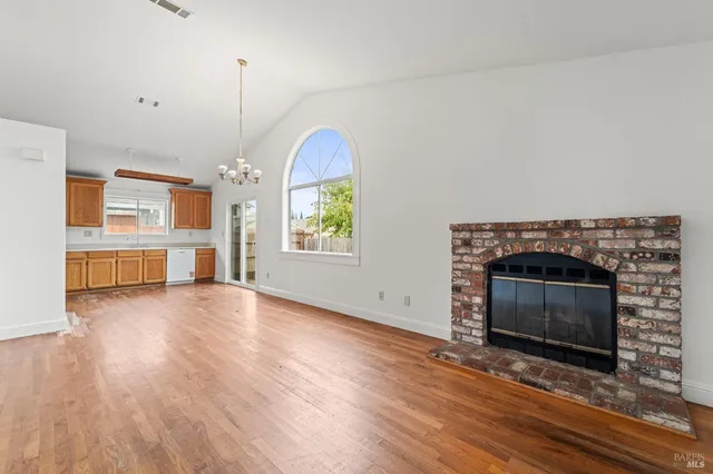 $399,000 | 1120 Camellia Lane, Suisun City, CA 94585