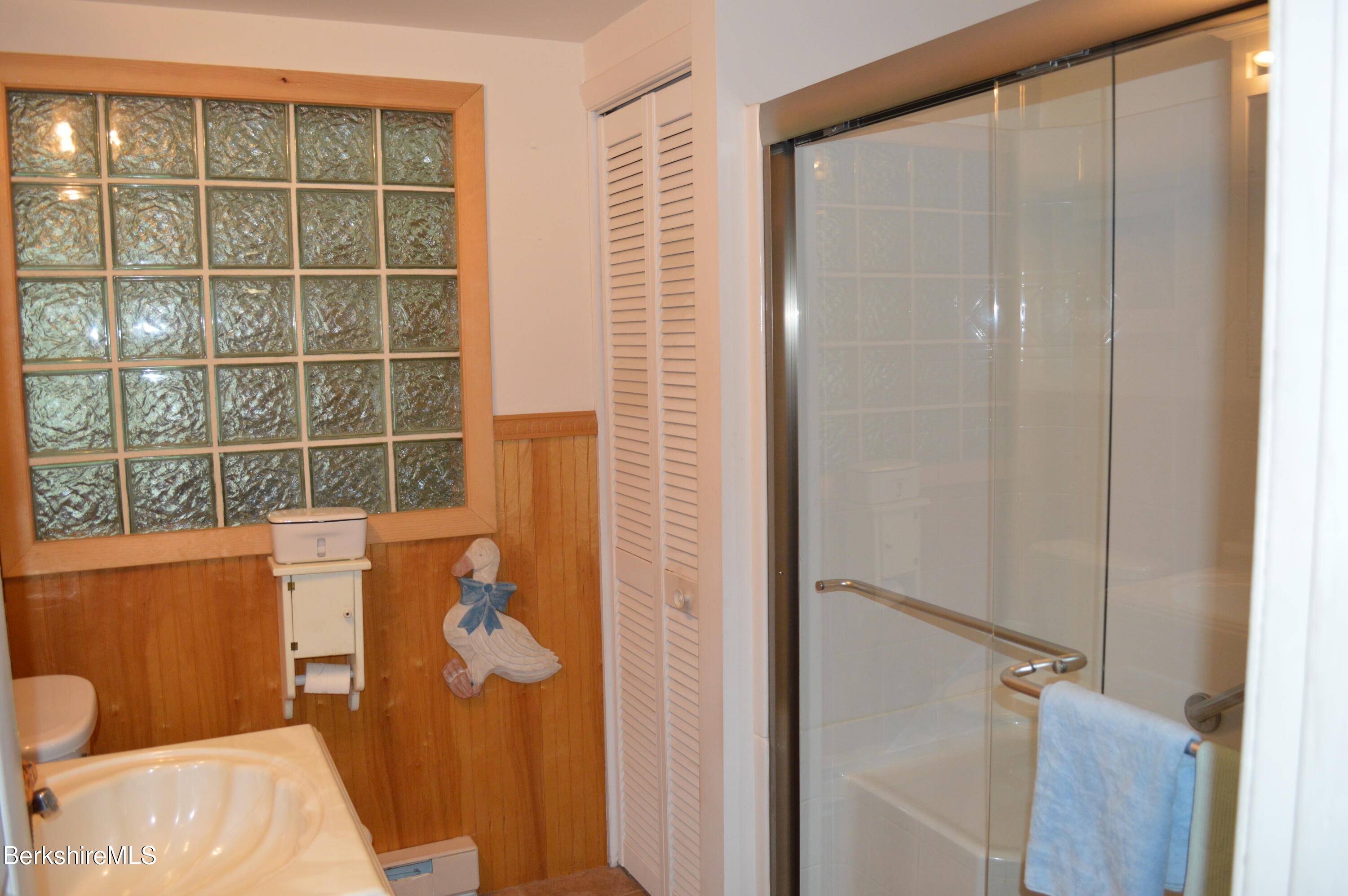 258 Wells Road Becket, MA 01223 - Photo 21 of 43 Bath
