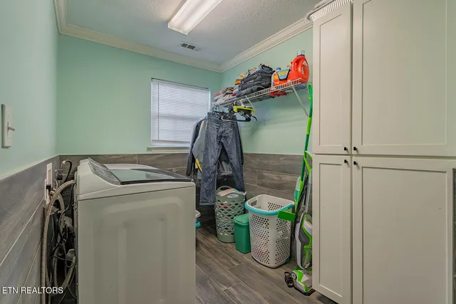 $499,900 | 6331 East McMillan Creek Drive, Knoxville, TN 37924